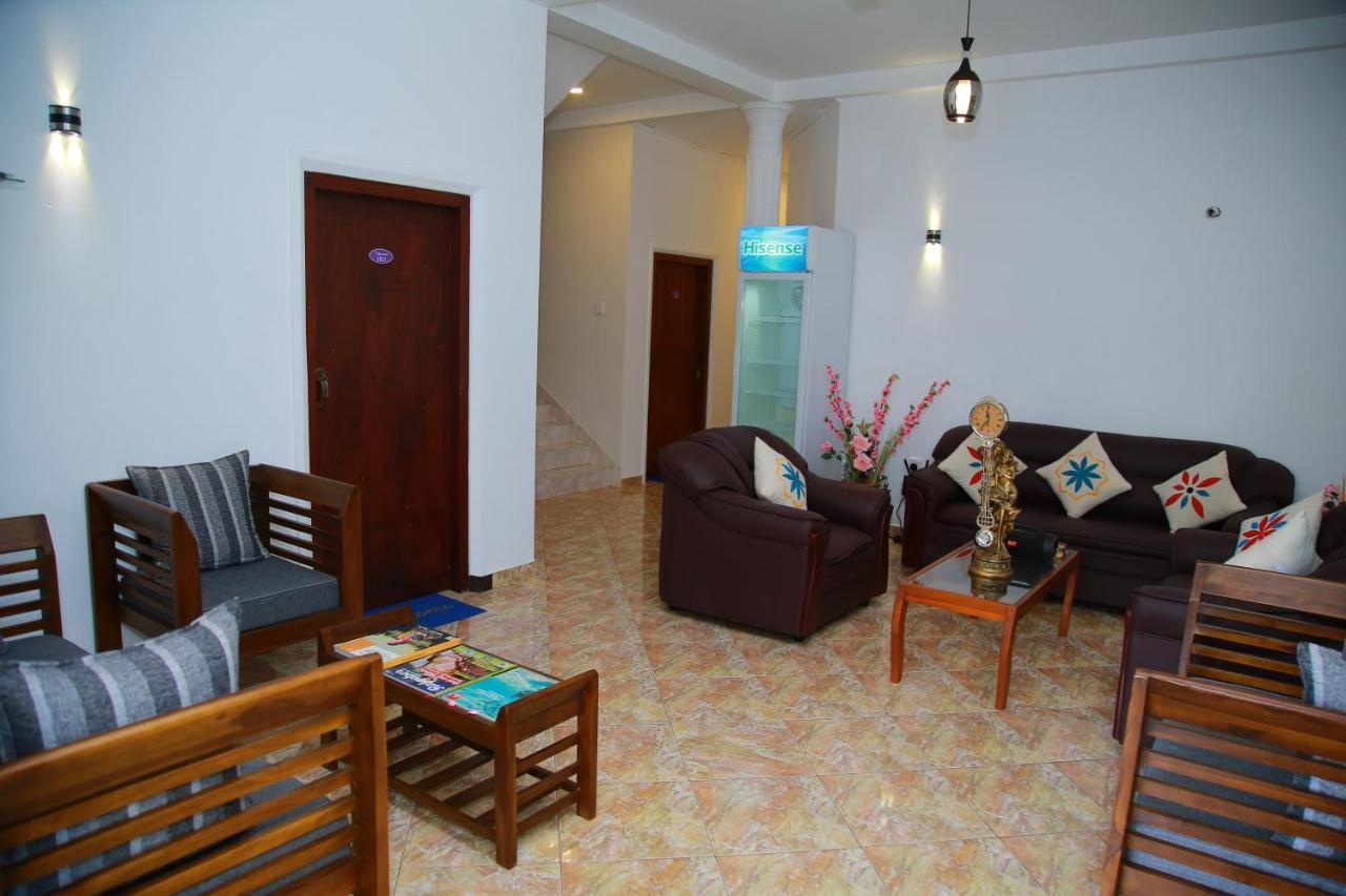 Aken Villa ヒッカドゥワ エクステリア 写真